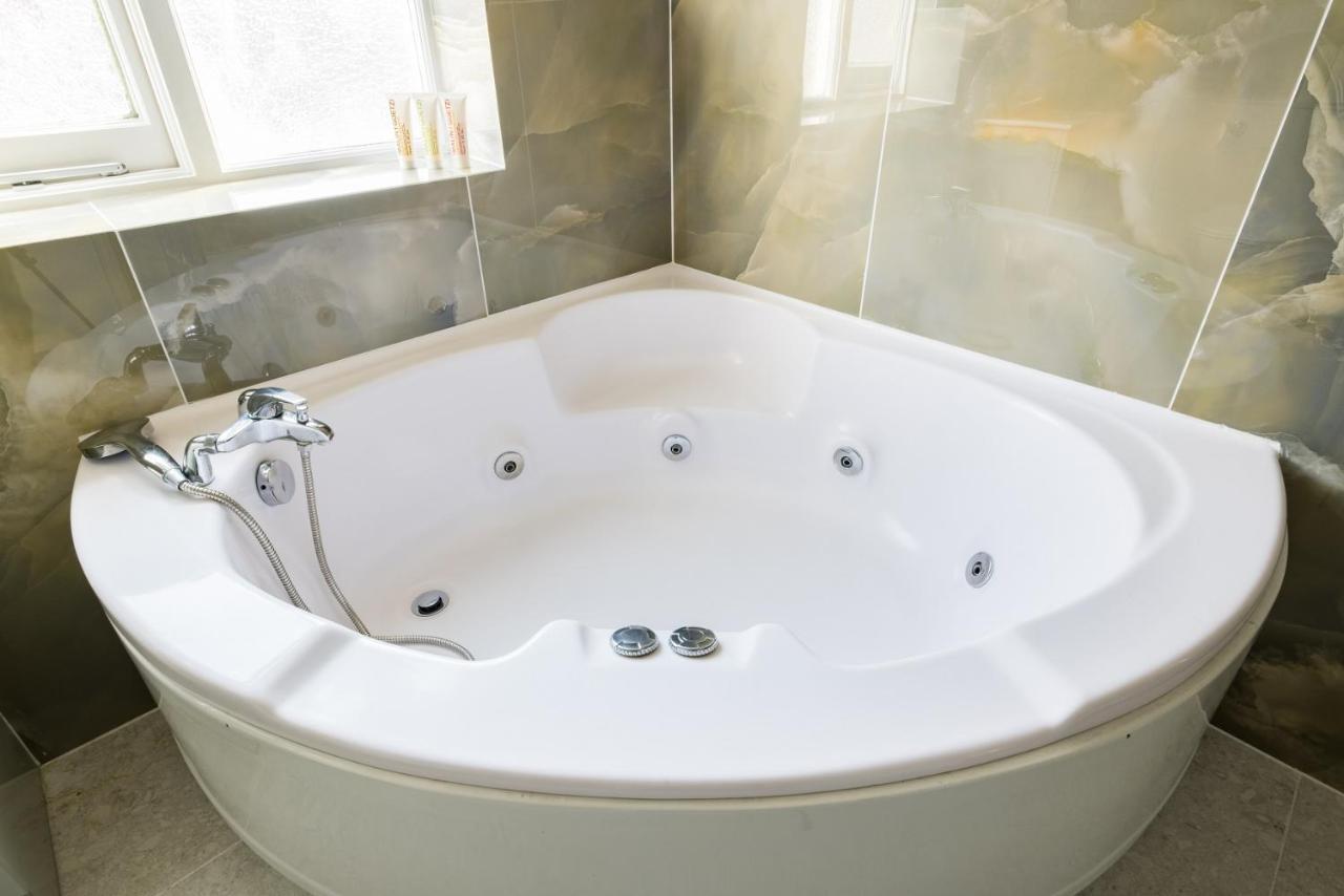 The Sussex Garden Retreat - Elegant 2Bdr Flat Apartment London Exterior photo